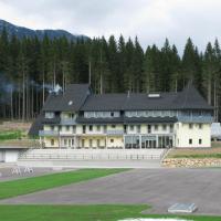 Hotel Center Pokljuka, hotelli kohteessa Goreljek