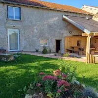 Le petit charme, hotel a Melay