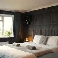 Detached Homestay - Super, King & Double Rooms - Leyland, Preston, Chorley, Lancashire、レイランドのホテル
