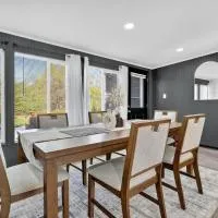 Greenway Getaway-Private Huge outdoor fun, Game,Navy, hotell i Beach Park