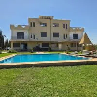 Lina Village, Hotel in Al Hachlaf