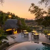 Toro River by NEWMARK โรงแรมในMakalali Game Reserve