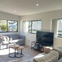 The Branch by the Basin Family Escape - 1 night stays, hotel din St Georges Basin