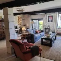 Petit Menot, hotell i Salles-Lavalette