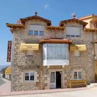 Hostal Monica, hotell i Cilleruelo de Bezana