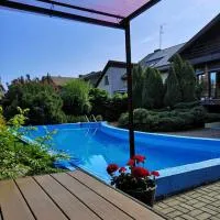Studija viloje-Quiet Apartment 15 min from Airport, hotelli Kaunasissa
