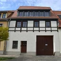 Ferienhaus mit 2 Schlafzimmern in Grimma nahe Mulderadweg، فندق في جريما