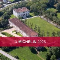 La Barchessa di Villa Pisani، فندق في لونيغو