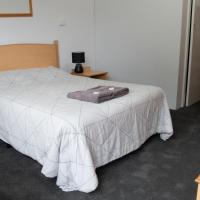 Sportsmans Arms Hotel Motel Deniliquin、デニリクインにあるDeniliquin Airport - DNQの周辺ホテル