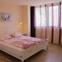 Viesnīca Guest House & Bistro Lefterova pilsētā Kotela