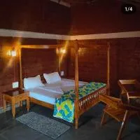 Chaloba Hills Agro Resort, hótel í Ajra