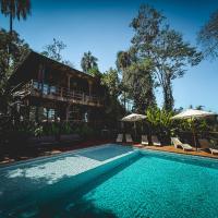 GLAMPING SELVA IGUAZU, h&ocirc;tel &agrave; Puerto Iguaz&uacute; pr&egrave;s de&nbsp;: A&eacute;roport international Cataratas Del Iguaz&uacute;