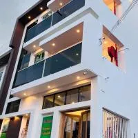 THE CHALET- Pondicherry, Near Eden Beach - BMC, hotell i Pondicherry