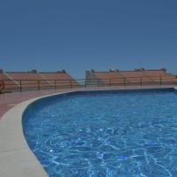 Granny's House by Trip2Portugal, Hotel in Carvoeira