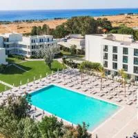 Blue Sea Holiday Village, hotel em Afantou