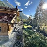Chalet am Bachl 2, hotel a Flattach