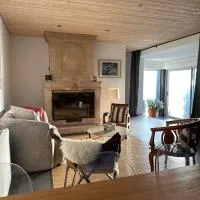Charmante maison 2 Chambres à 10 mn d'Angers et 1h15 du Puy, viešbutis mieste Corné