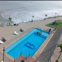 Casa con vista al mar y piscina en Manta, hotel near Eloy Alfaro International Airport - MEC, Manta