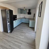 ZenHome, ξενοδοχείο κοντά στο Διεθνές Αεροδρόμιο Craiova - CRA, Κραϊόβα