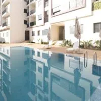 Elegant Apartment with Pool & Moroccan Lounge, hotel i Bouznika