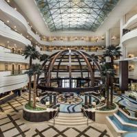 M&ouml;venpick Grand Al Bustan โรงแรมใกล้สนามบินนานาชาติดูไบในดูไบ