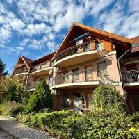 Beach Apartman by HelloBalatonlelle، فندق في بالاتونليل