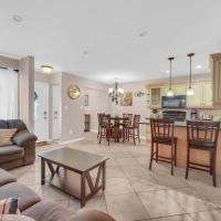 Driftwood Days Pet Friendly Beach Home, hotel near Myrtle Beach International Airport - MYR, Myrtle Beach
