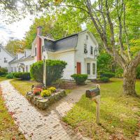 1 Mi to Main St Fryeburg Historic Family Home, hotel near Eastern Slopes Regional - FRY, Fryeburg Maine