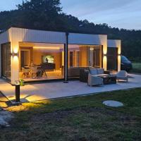 Cabin With Sea Views Near Kristiansand, ξενοδοχείο κοντά στο Αεροδρόμιο Kristiansand, Kjevik - KRS, Hamresanden