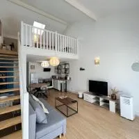 Charmant duplex Audenge, hotel u gradu Odonž