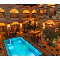 체쉬메에 위치한 호텔 Kervansaray Antique Hotel