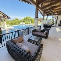 Stellas Crest Bohol, хотел в Dao