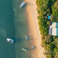 Casa Karibu at Santa Maria Machangulo Mozambique, hotel din Santa Maria
