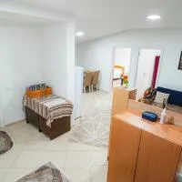 Skyline Suites Belgrade, khách sạn ở Ledine