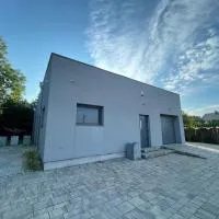 KWADRAT hostel, Hotel in Roztworowo