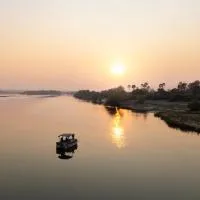 Zambezi Dusk River Facing-all inclusive-Luxury Accommodation, hotel em Livingstone