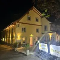 Gasthaus Sonne, готель у місті Rümmingen
