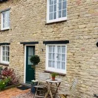 NEW Stylish Cosy Dog Friendly Cottage Parking Central, hótel í Oundle