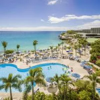 Royal Islander Club Resort La Plage, hotel en Lowlands