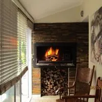 Wembley Home -Heated pool, indoor braai, come and relax, hotel Plumstead városában