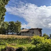 Maso Sasso - La Locanda di Putipù, хотел в Villa Lagarina