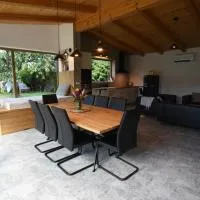 Dobruška में, होटल Apartmán Farma Byzhradec