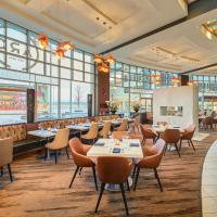 Fairmont Waterfront, hotel near Vancouver Coal Harbour Seaplane Base - CXH, Vancouver