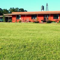 FincaMora，位于科洛尼亚-德尔萨克拉门托Laguna de los Patos International Airport - CYR附近的酒店