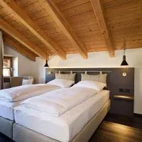 Hotel Die Krone - Immenstadt-Stein，阿爾高內的伊門施塔特的飯店