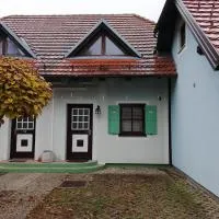 Melisa's Holiday Home, hotel u gradu 'Mostec'