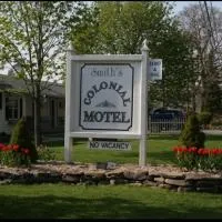 Smith's Colonial Motel, hotel i Hancock