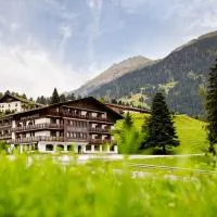 Almarett, hotel en Racines