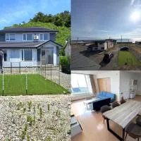 Private villa with a dog run and ocean view، فندق في هاكوداته