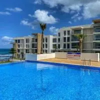 Cozy 2 Bedroom Prestigia - close to Plage des Nations, hotel u gradu Sidi Bouqnadel